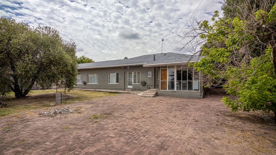 3 Bedroom Property for Sale in Wilgenhof Free State